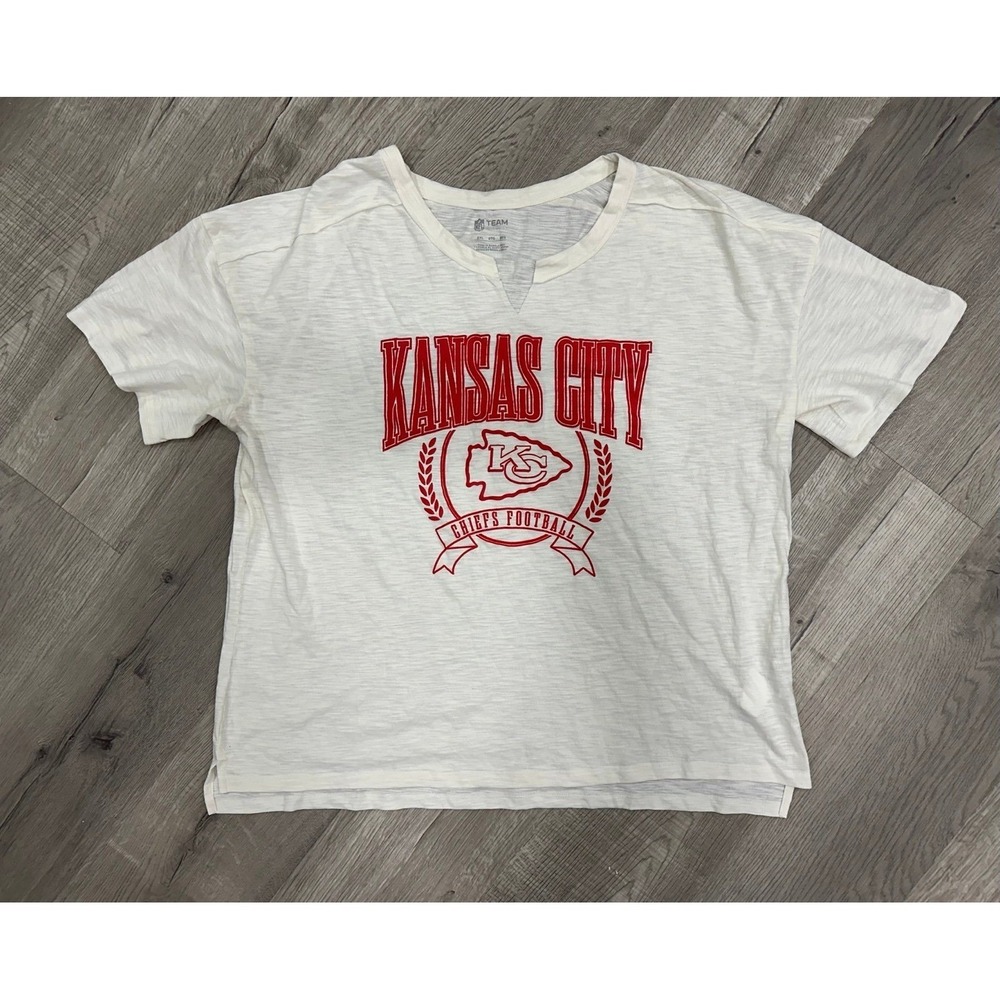 NFL Team Apparel Kansas City Chiefs lightweight XXL woman's tee‎ Football